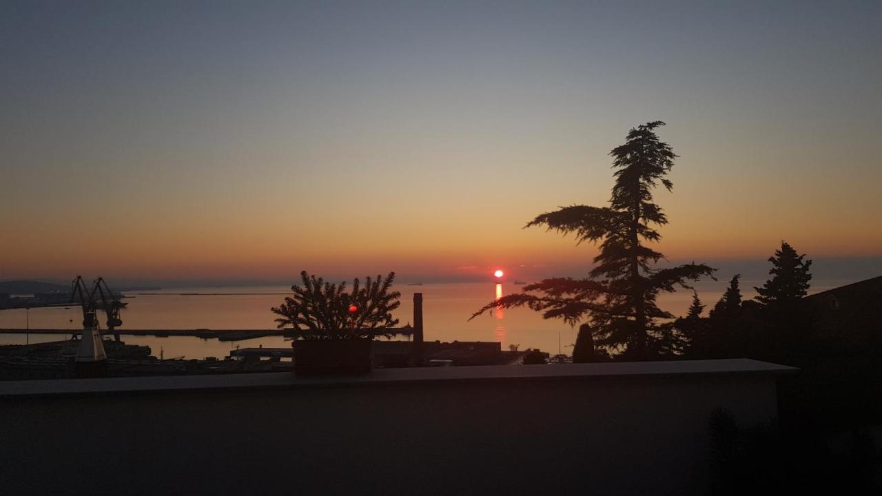 La Mansarda Delle Meraviglie B&B Superior Трієст Екстер'єр фото